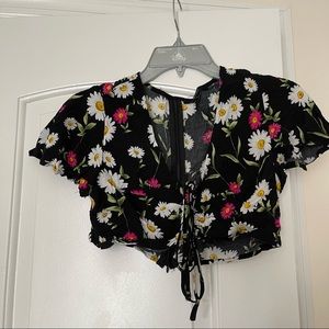 Forever 21 Daisy Crop Top